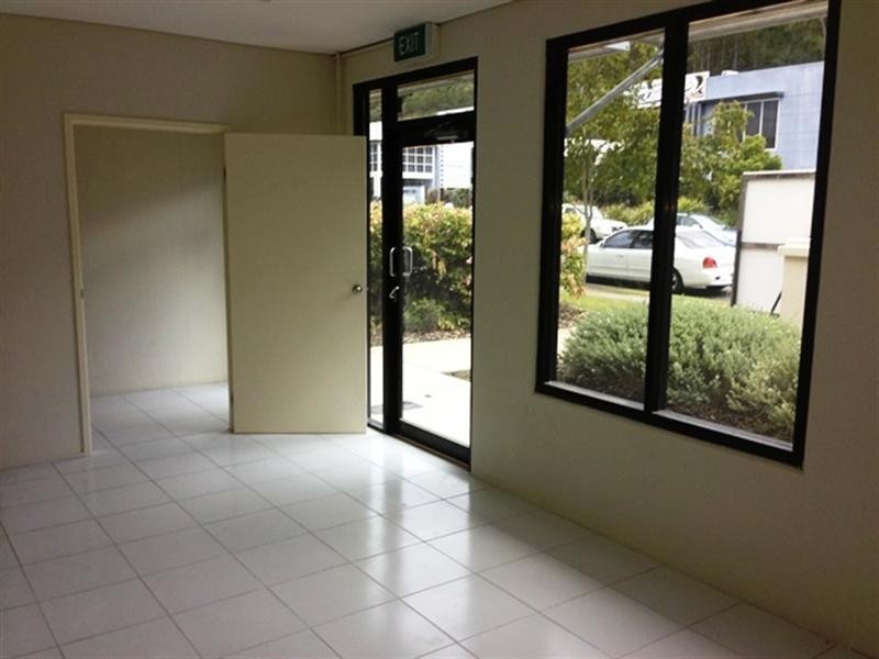 2/55 Township Drive, Burleigh Heads QLD 4220