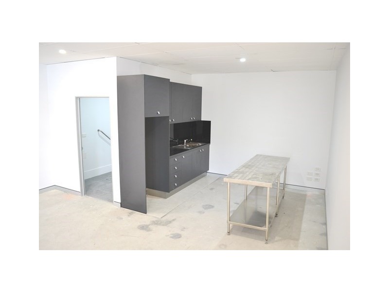 40 Frank Street, Labrador QLD 4215