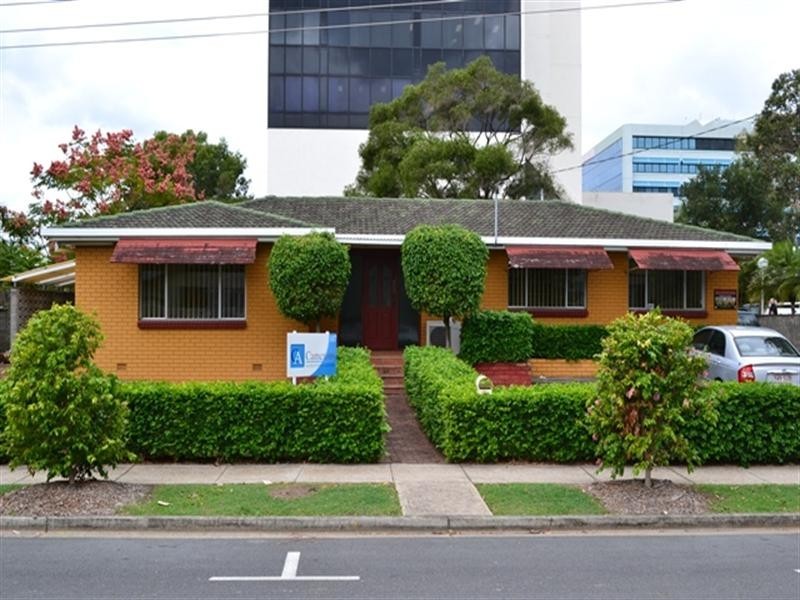 107 Upton Street, Bundall QLD 4217