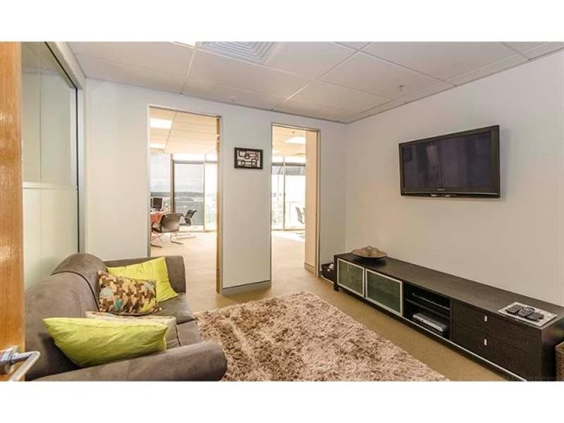 50 Marine Parade, Southport QLD 4215