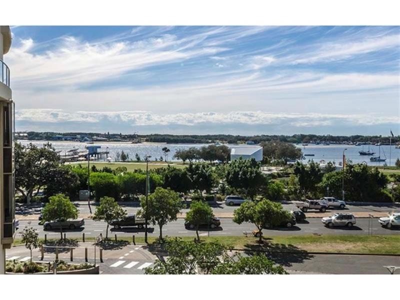 50 Marine Parade, Southport QLD 4215