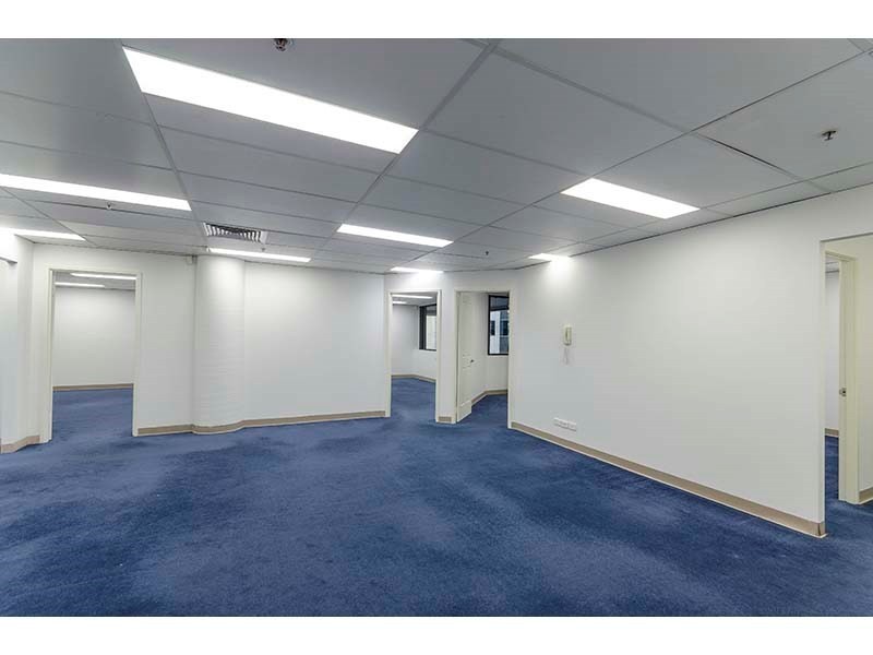 15 Victoria Avenue, Broadbeach QLD 4218