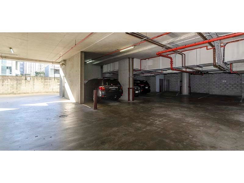 15 Victoria Avenue, Broadbeach QLD 4218