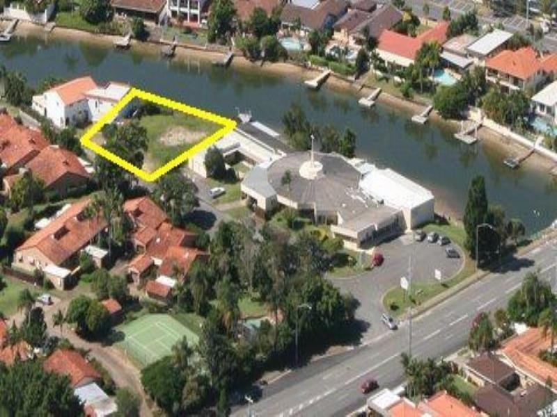 36 Elliott Street, Isle Of Capri QLD 4217