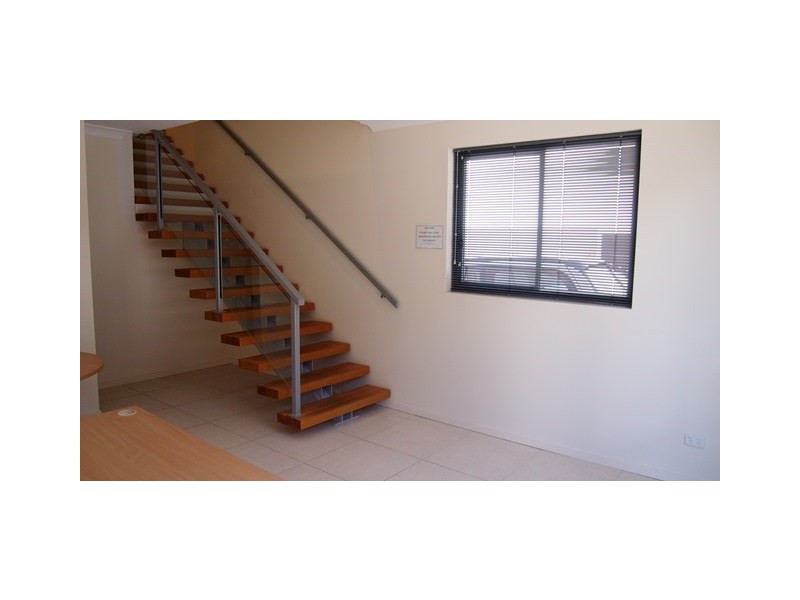 2/80 Smith Street, Southport QLD 4215