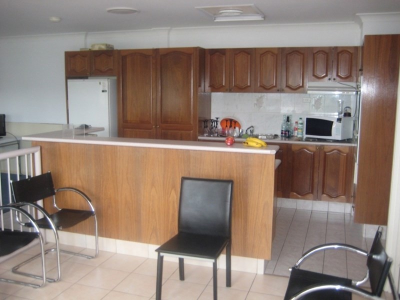 1B/45 Taree Street, Burleigh Heads QLD 4220