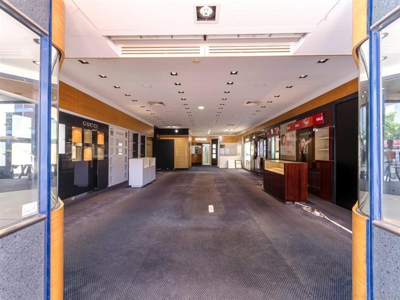 38 Nerang Street, Southport QLD 4215