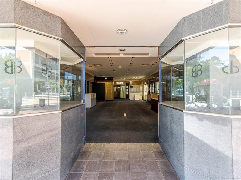 38 Nerang Street, Southport QLD 4215