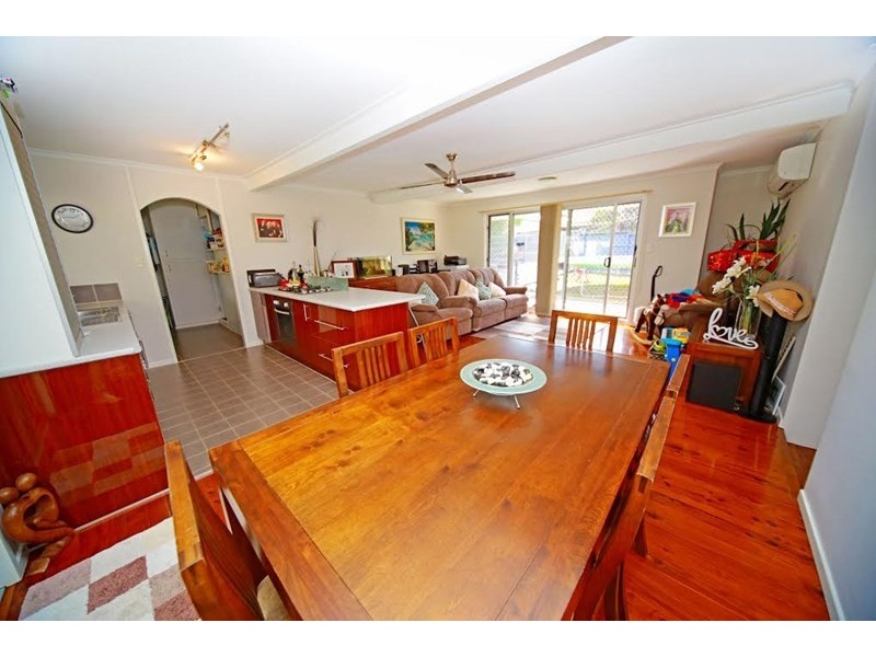 28 Shirley Street, Southport QLD 4215