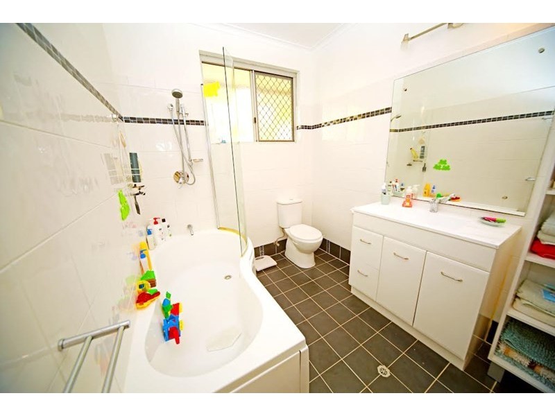 28 Shirley Street, Southport QLD 4215