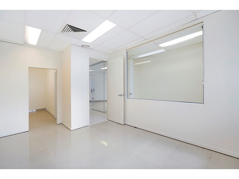 10 and 11/2 Waterfront Place, Robina QLD 4226