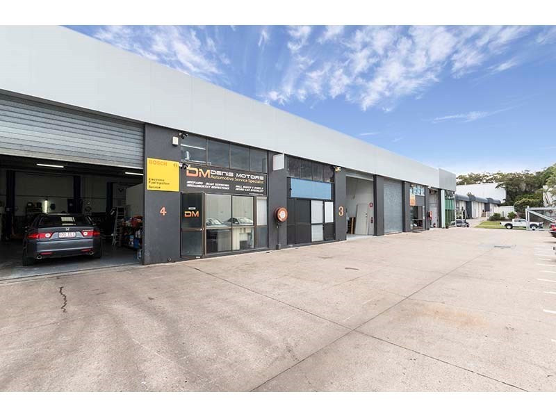 13 Commercial Drive, Ashmore QLD 4214