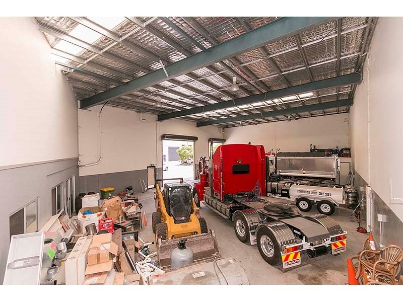 8 and 9/76 Hutchinson Street, Burleigh Heads QLD 4220