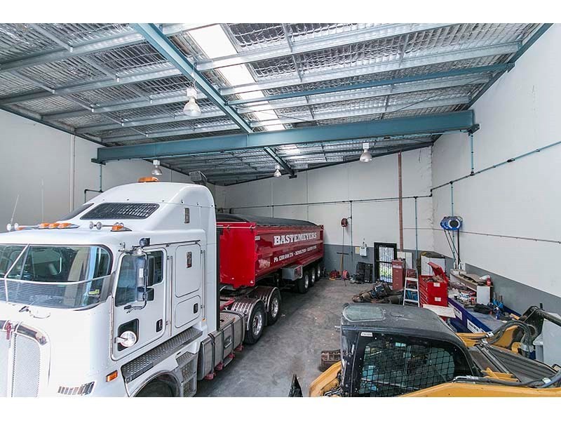 8 and 9/76 Hutchinson Street, Burleigh Heads QLD 4220