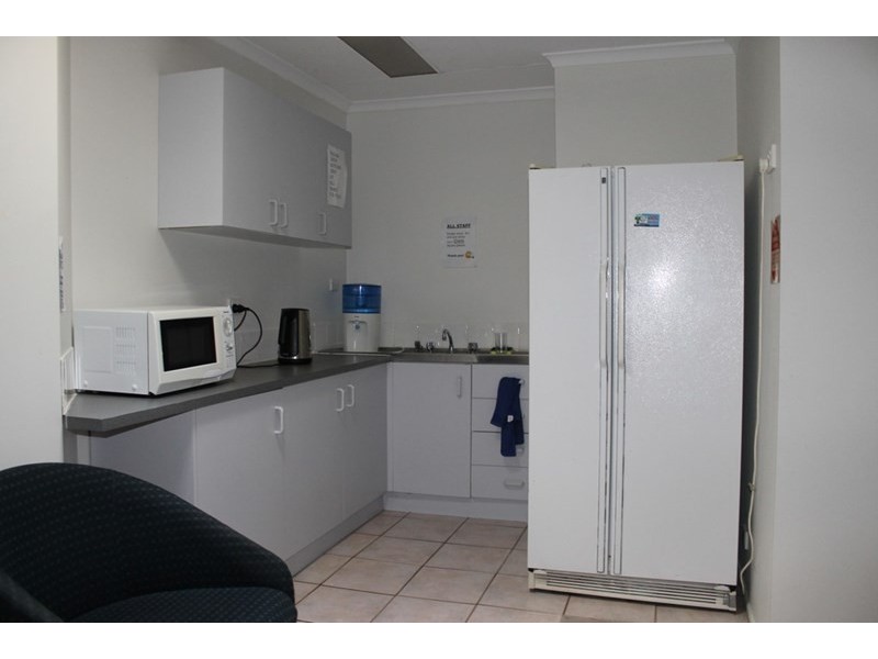 2B/10 Strathaird Road, Bundall QLD 4217