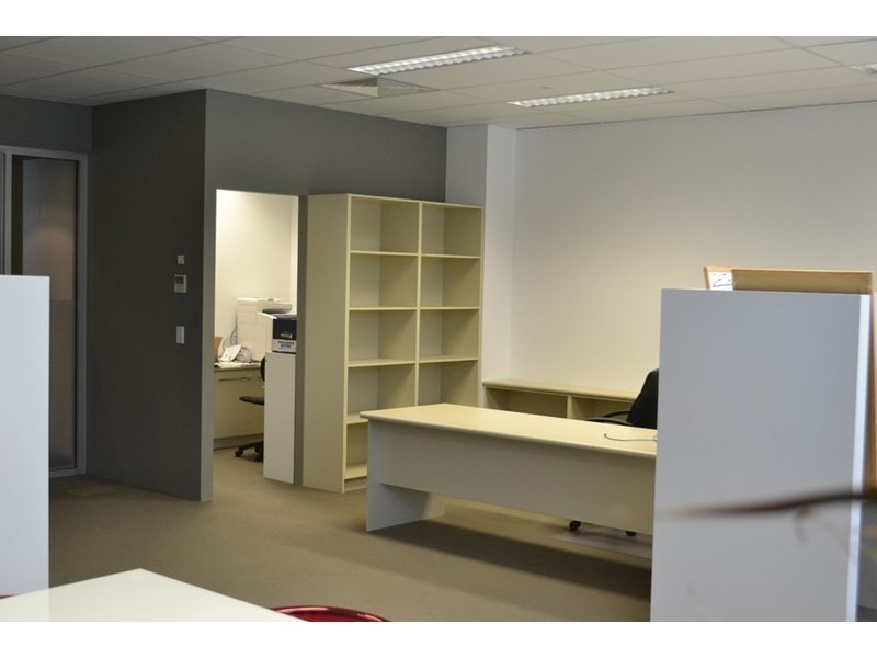 Suite I/21 Lake Street, Varsity Lakes QLD 4227