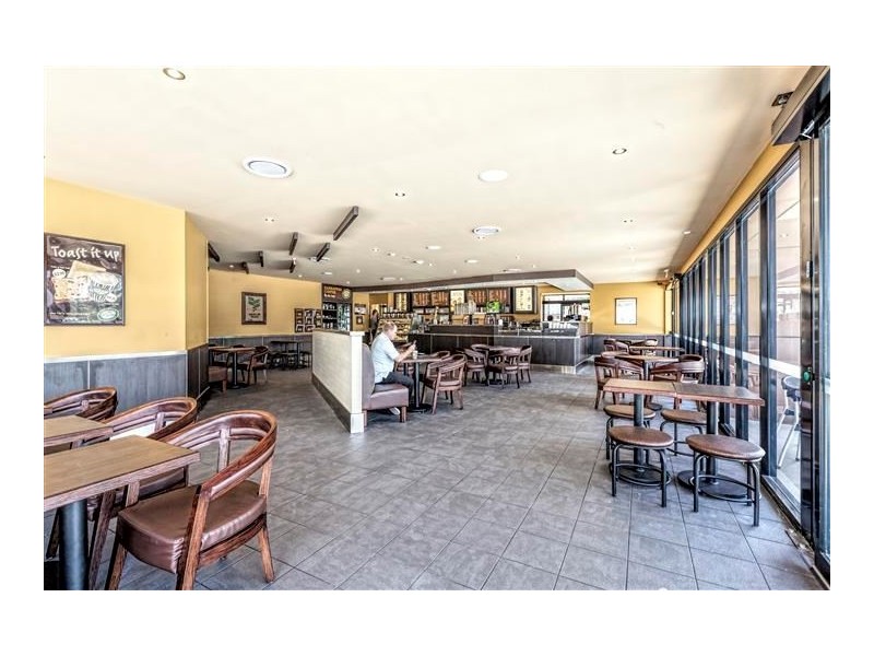 3765 Pacific Highway, Slacks Creek QLD 4127