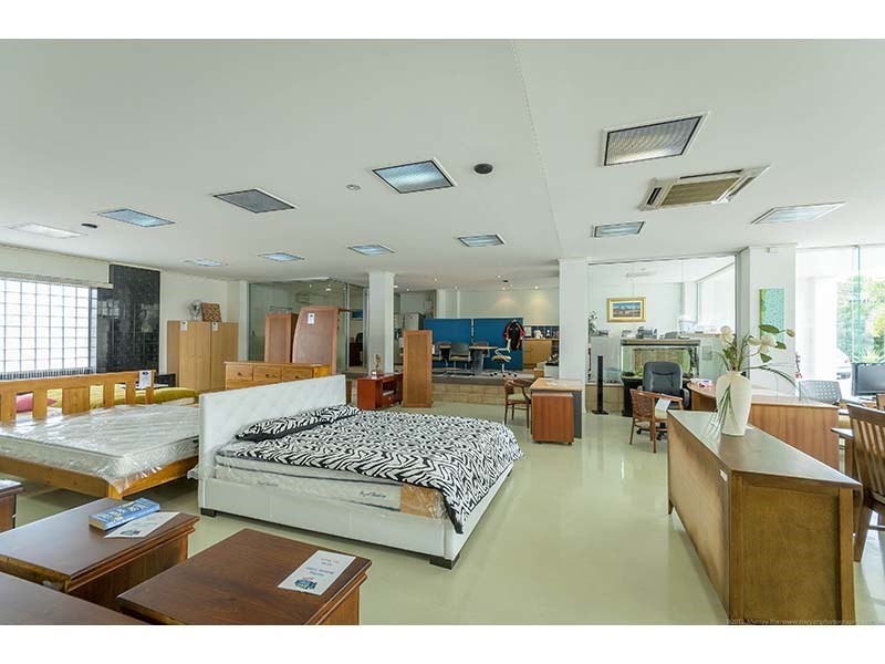 4 Spendelove Avenue, Southport QLD 4215