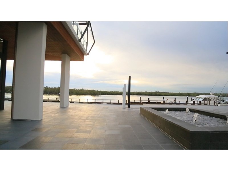 3/4 Marina Promenade, Paradise Point QLD 4216