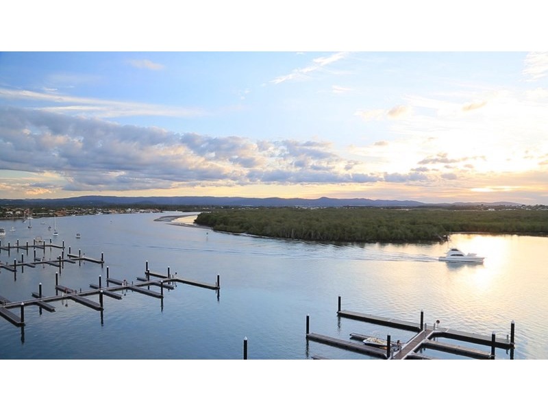 3/4 Marina Promenade, Paradise Point QLD 4216