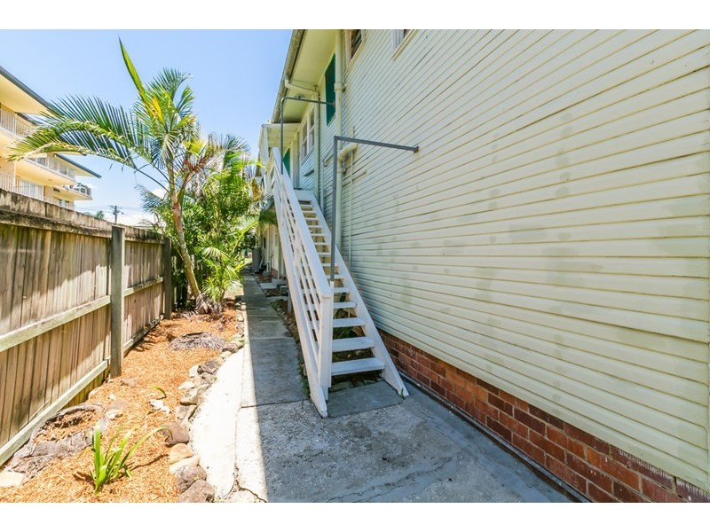 4 Haig Street, Coolangatta QLD 4225