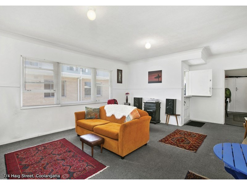 4 Haig Street, Coolangatta QLD 4225