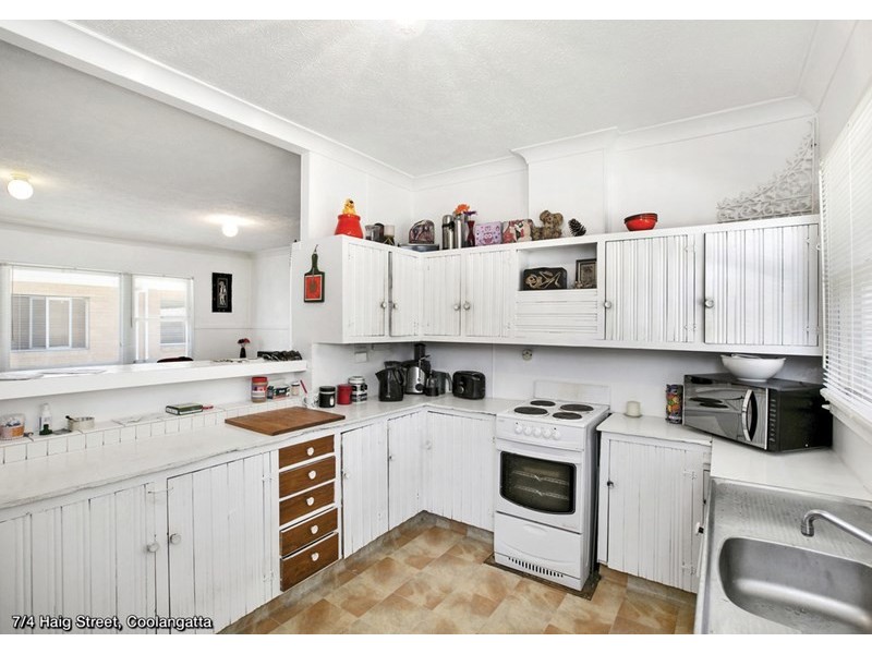 4 Haig Street, Coolangatta QLD 4225