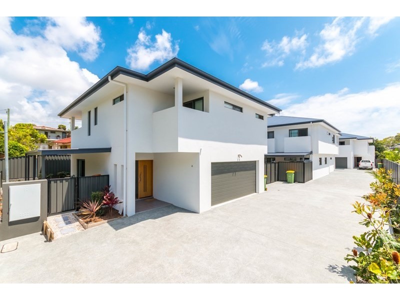 5 Blake Street, Southport QLD 4215