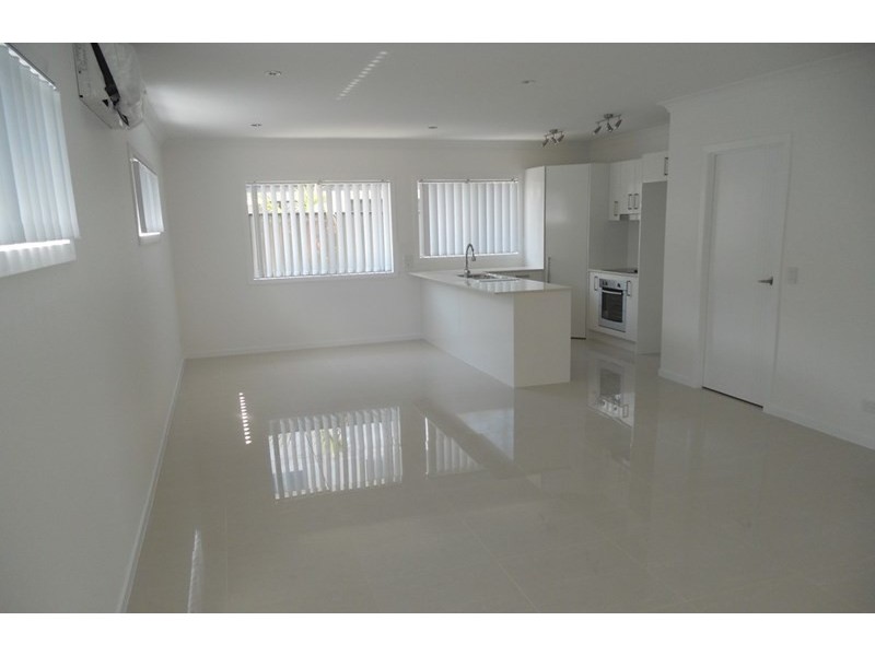 5 Blake Street, Southport QLD 4215