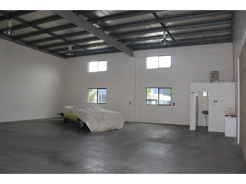 2/25 Lawrence Drive, Nerang QLD 4211