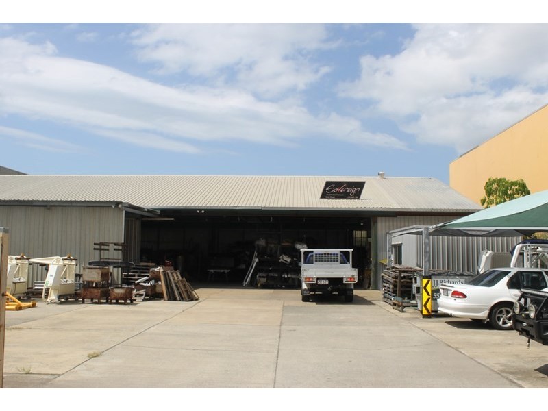2/2 Rudman Parade, Burleigh Heads QLD 4220