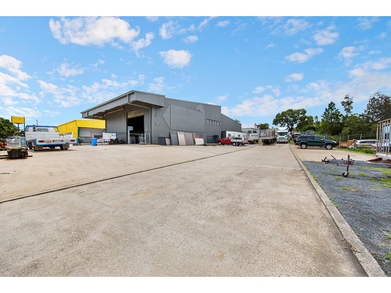 8 Brendan Drive, Nerang QLD 4211