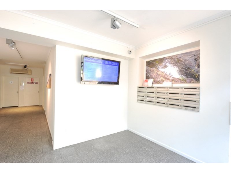 3 Alison Street, Surfers Paradise QLD 4217