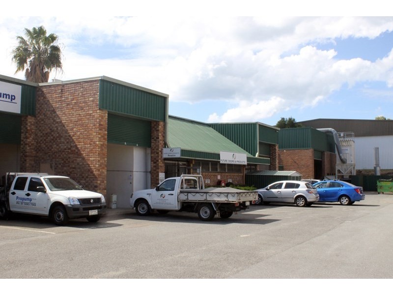 4 and 5/26 Greg Chappell Drive, Burleigh Heads QLD 4220