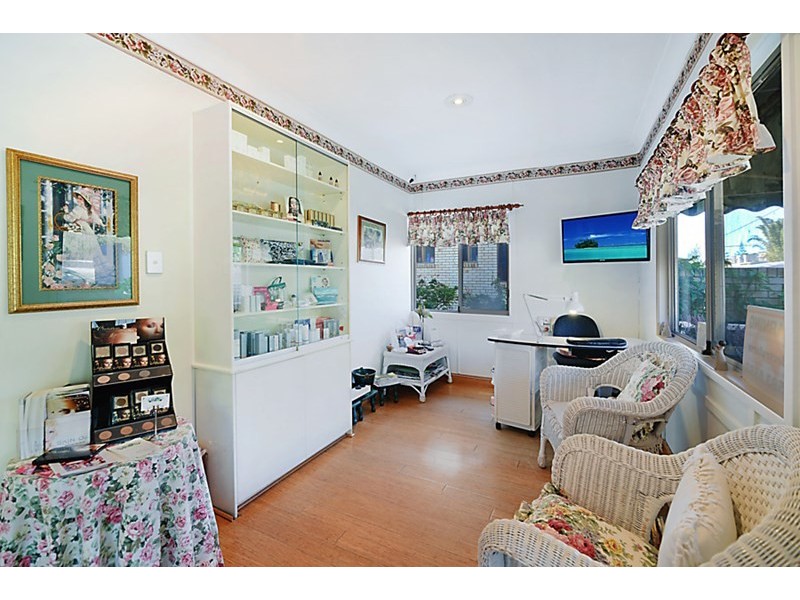 1988 Gold Coast Highway, Miami QLD 4220