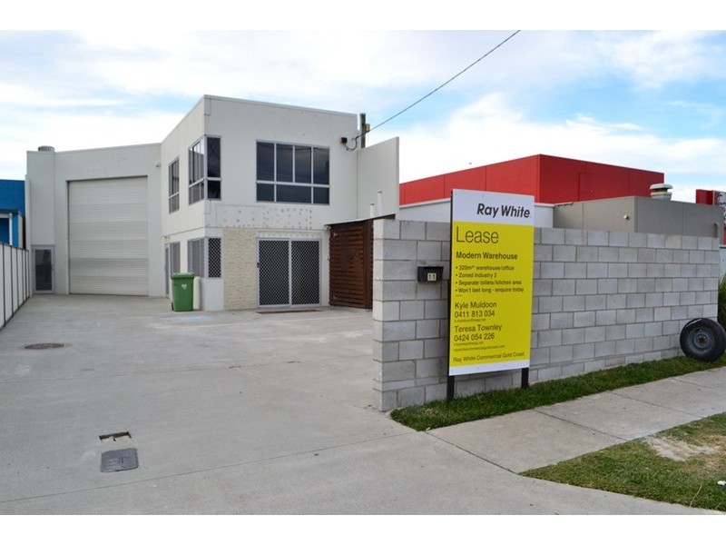 11 Oak Avenue, Miami QLD 4220