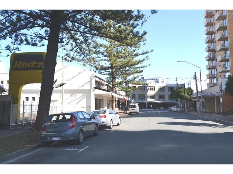 32 Tricket Street, Surfers Paradise QLD 4217