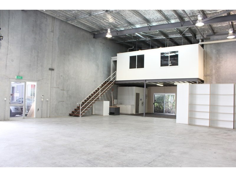 507 Olsen Avenue, Molendinar QLD 4214