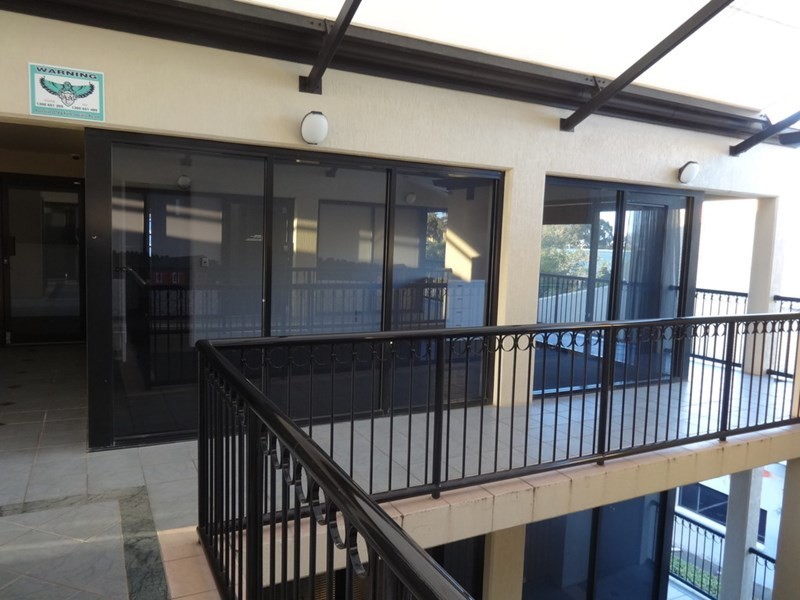 9/189 Ashmore Road, Bundall QLD 4217