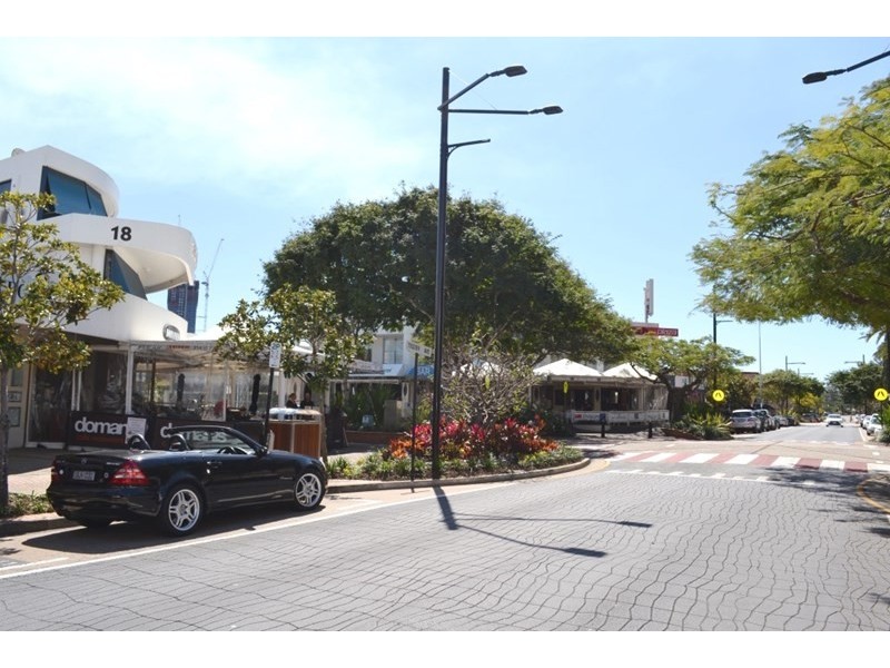 Shop 4, 18 Tedder Avenue, Main Beach QLD 4217