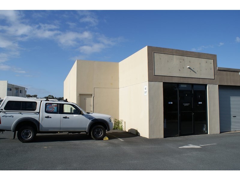 Shop 4, 64 Machinery Drive, Tweed Heads NSW 2485