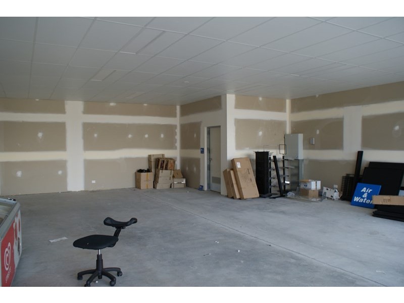Shop 2/169 Bumstead Road, Crestmead QLD 4132