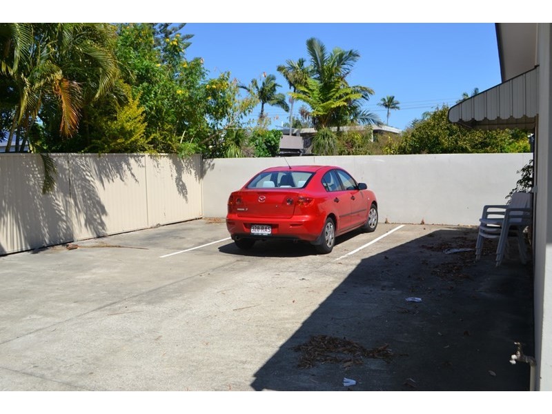 20 Ashmore Road, Bundall QLD 4217