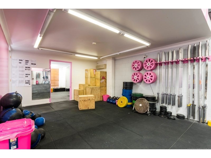 2/31 Hillcrest Parade, Miami QLD 4220