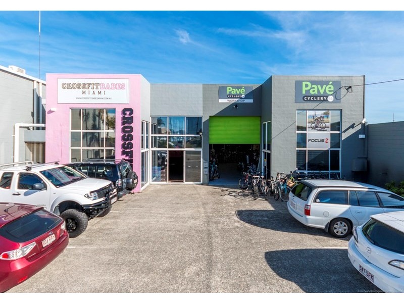 2/31 Hillcrest Parade, Miami QLD 4220