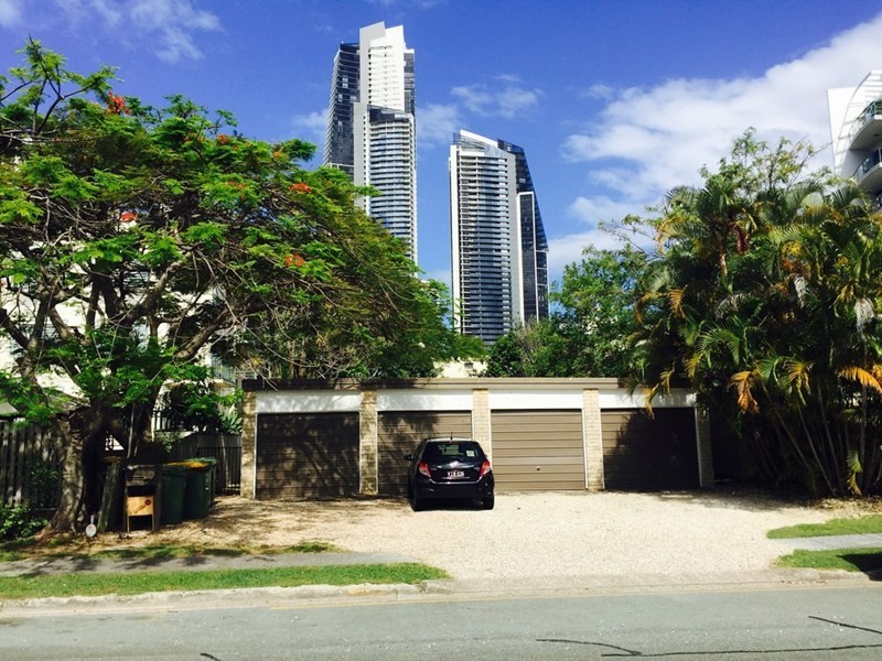 7 Stanhill Drive, Surfers Paradise QLD 4217