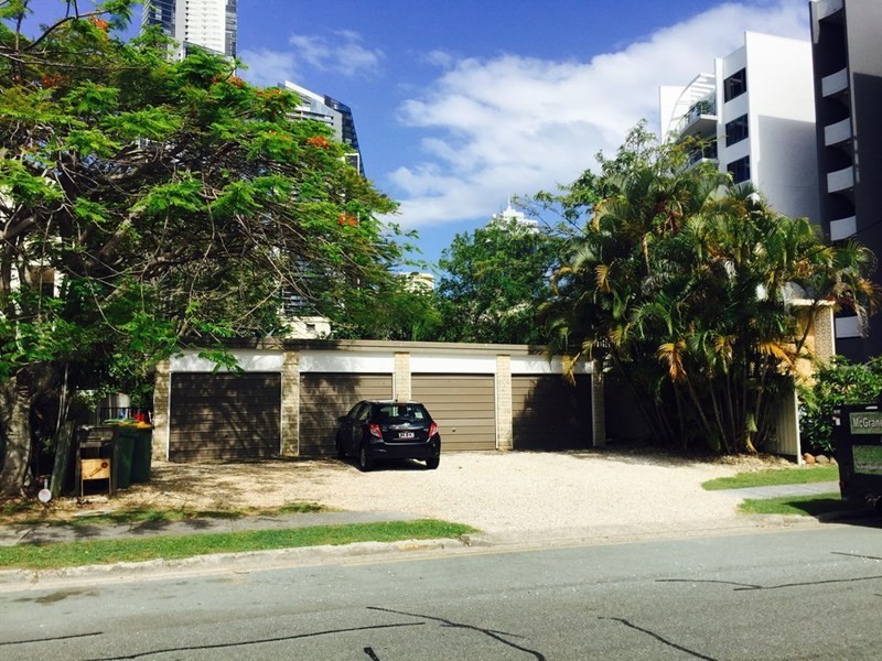 7 Stanhill Drive, Surfers Paradise QLD 4217