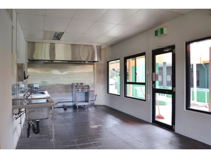 T1, 117a Arundel Drive, Arundel QLD 4214