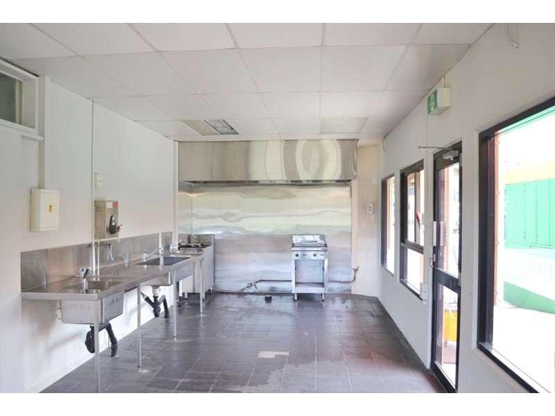 T1, 117a Arundel Drive, Arundel QLD 4214