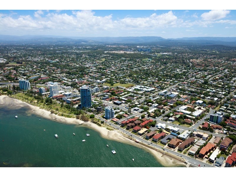 3 Central Street, Labrador QLD 4215